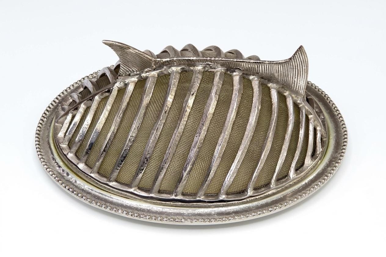 Fish Design Cheese Platter with Lid – Enamel Aluminum Charcuterie Serving Tray