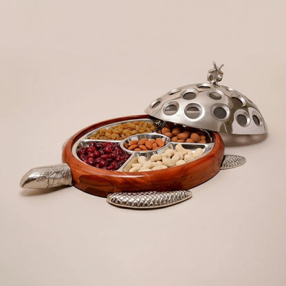 Ocean Luxe Turtle Chip and Dip Server with Mesh Dome